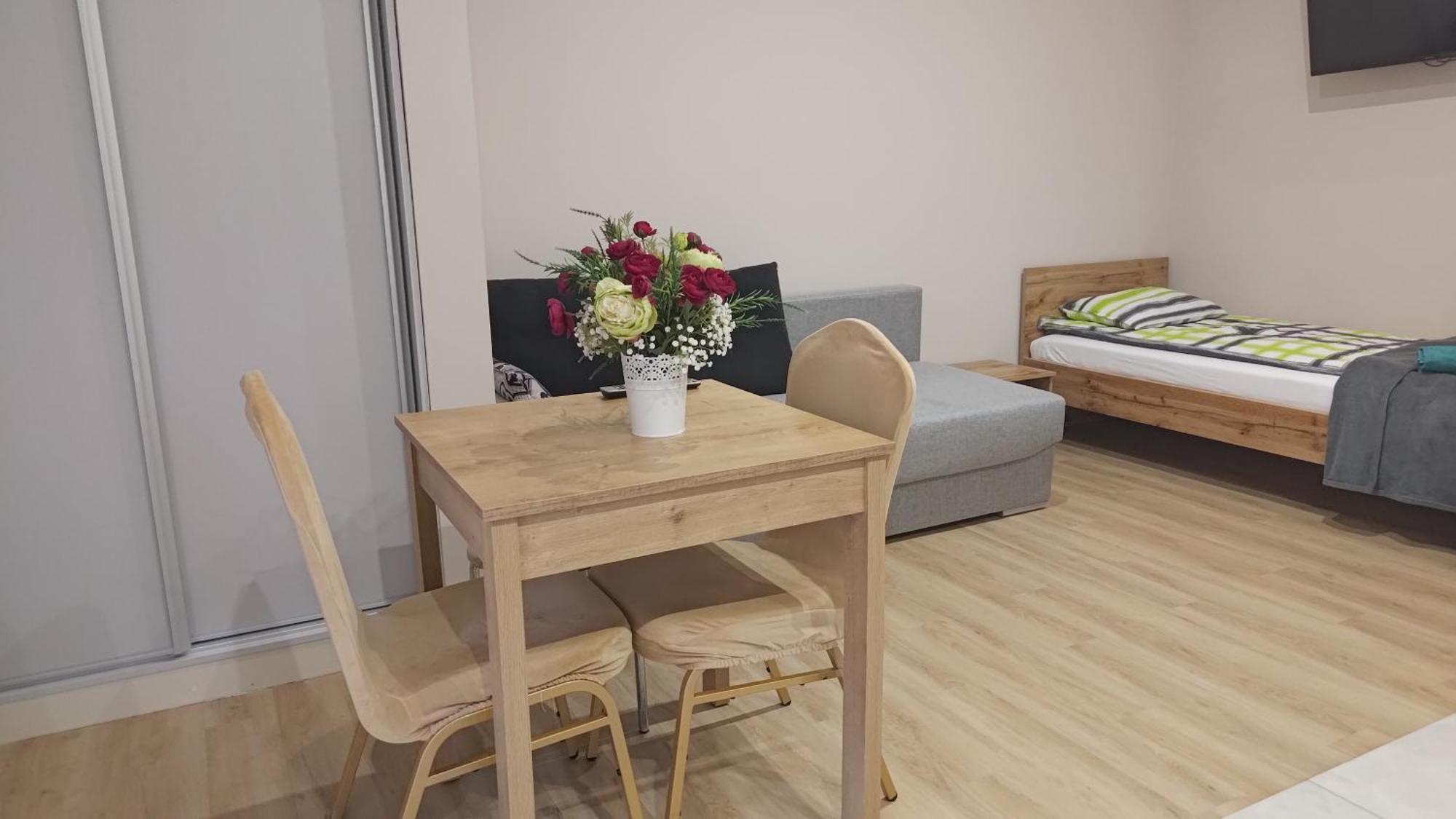 Apartamenty Stara Piekarnia Slawatycze ภายนอก รูปภาพ